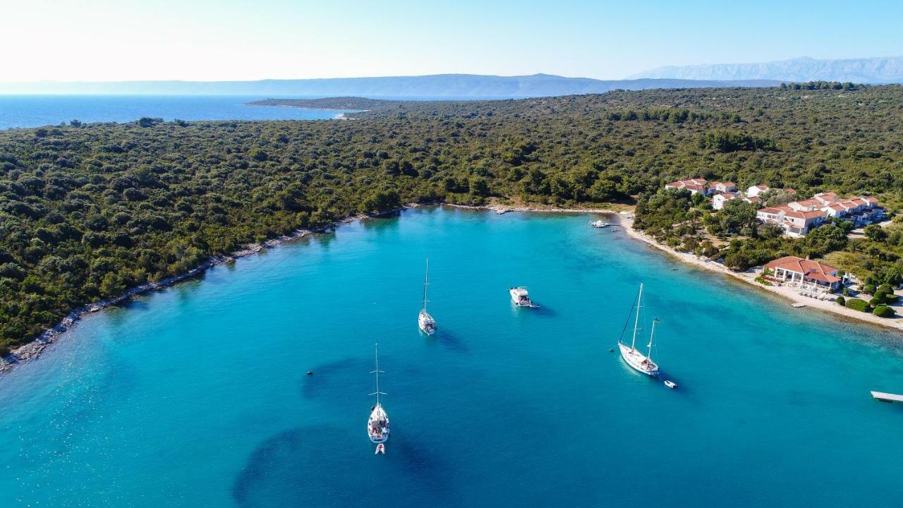 Holiday Home Lovište Kültér fotó
