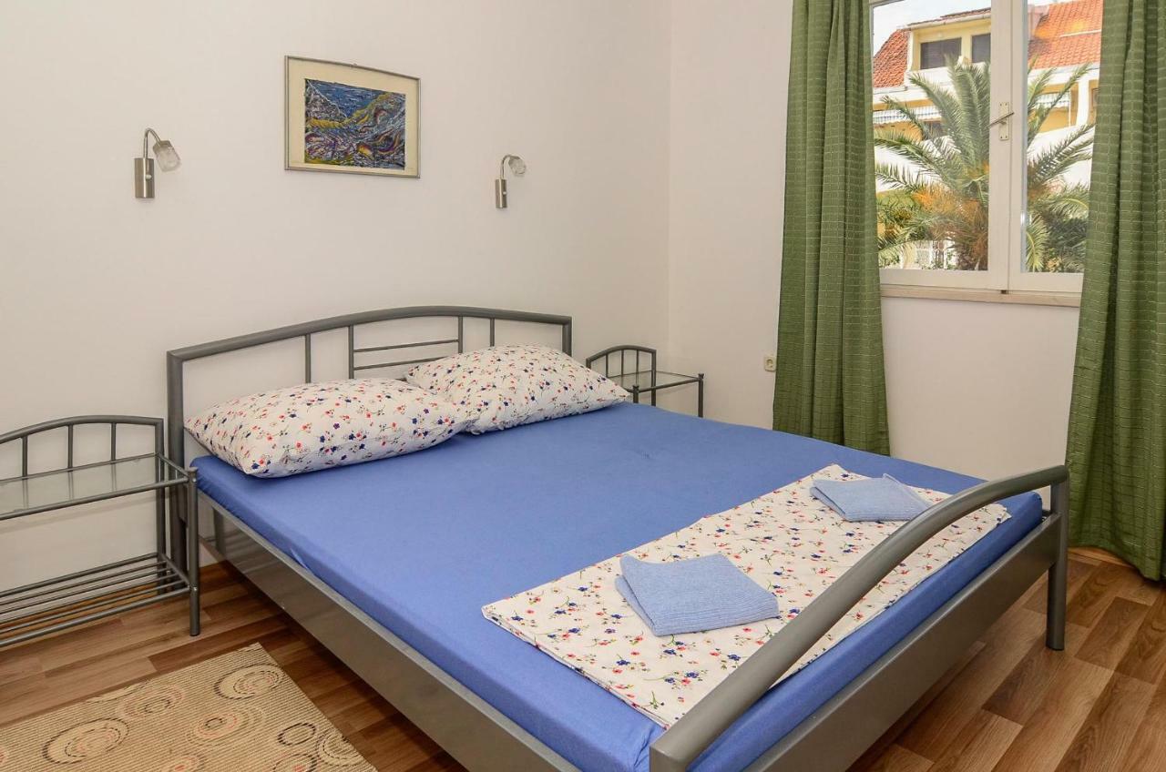 Holiday Home Lovište Kültér fotó